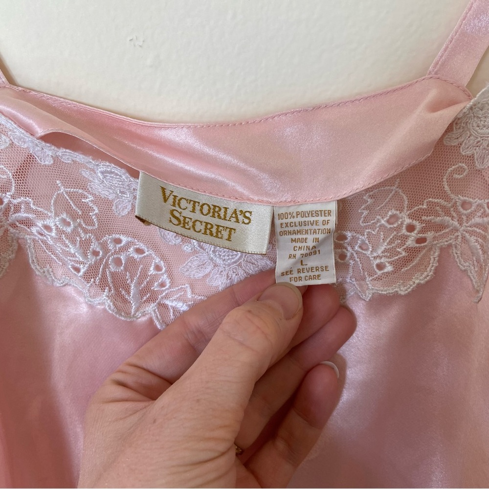 Vintage Victoria’s Secret Gold Label Pink Lace Trim Satin Nightgown Sz L - Picture 3 of 9
